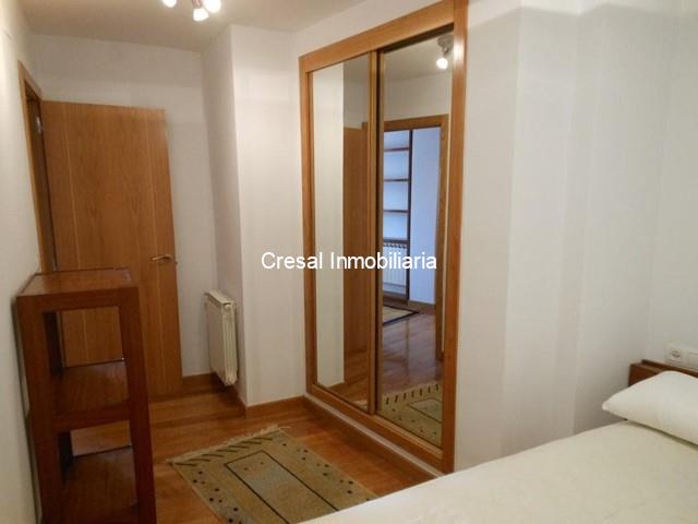 APARTAMENTO CENTRICO, SOLEADO, 1HABITACION CAMA DE MATRIMONIO, SALON, COCINA, CALEFACCCIÓN - Santiago de Compostela