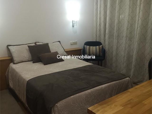 BONITO APARTAMENTO, CENTRICO, 2 HABITACIONES, SALA, COCINA Y BAÑO - Santiago de Compostela