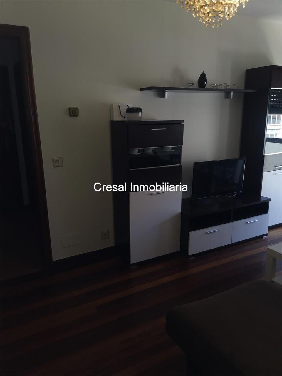 Foto 4 DUPLEX CENTRICO, SALON, COCINA, 5HABITACIONES,ZONA ROSALIA DE CASTRO