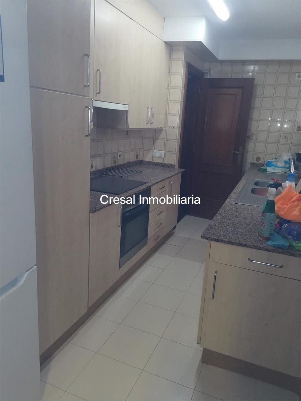 Foto 8 PISO AMPLIO, CENTRICO, 4 HABITACIONES, 3 BAÑOS, SALON AMPLIO Y COCINA, LAVADORA, SECADORA